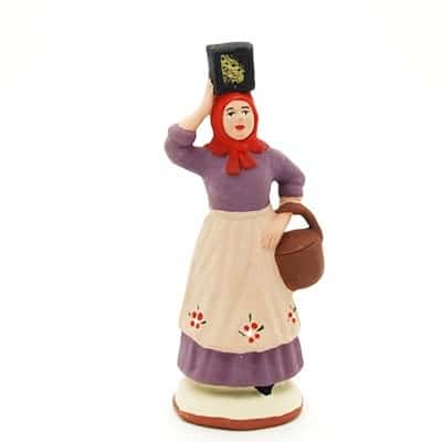 santon peint à la main femme au fourreau