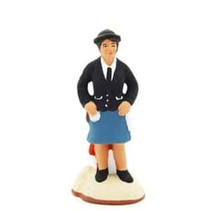 santon de provence peint à la main gendarmette