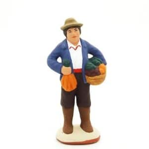 santon de provence peint à la main homme aux légumes