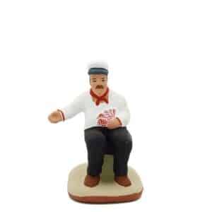 santon de provence peint à la main joueur de carte bras tendu