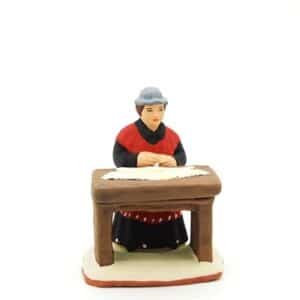 santon de provence peint à la main dentelliere