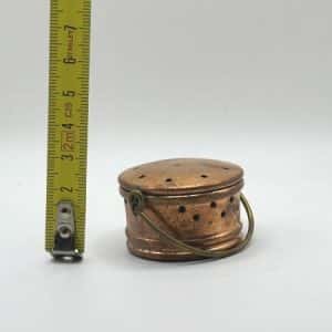 Bassinoire avec anse